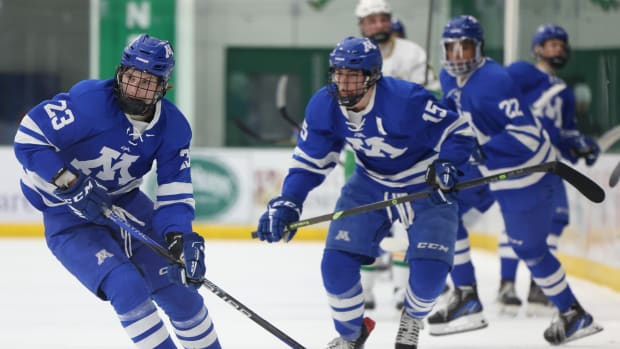 Minnetonka vs Edina Feb11-23 Jeff Lawler10